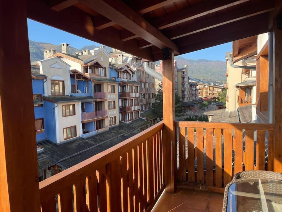 Апартаменты Pirin Golf Mountain View Retreat Разлог Экстерьер фото