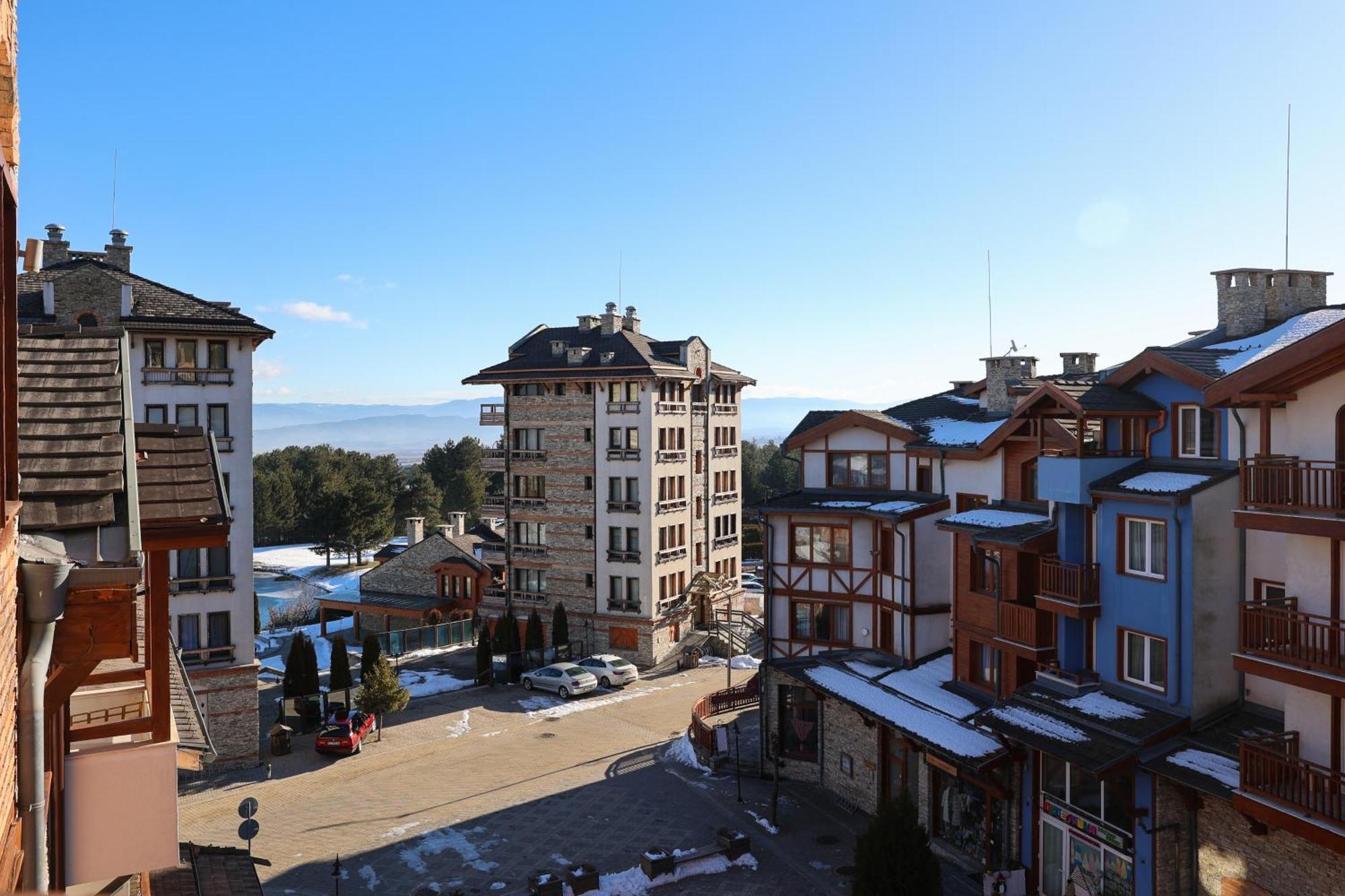 Апартаменты Pirin Golf Mountain View Retreat Разлог Экстерьер фото